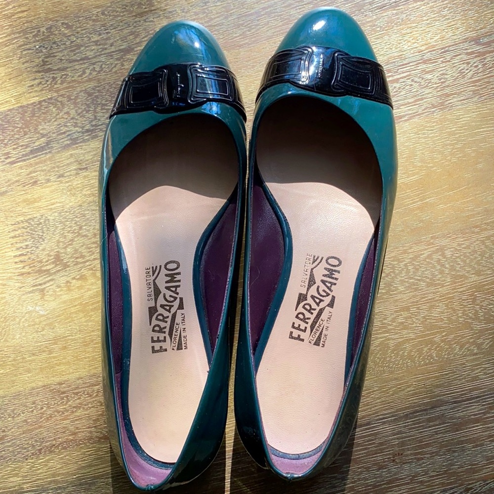 Size 8.5 Ferragamo flats in dark green and black patent leather.